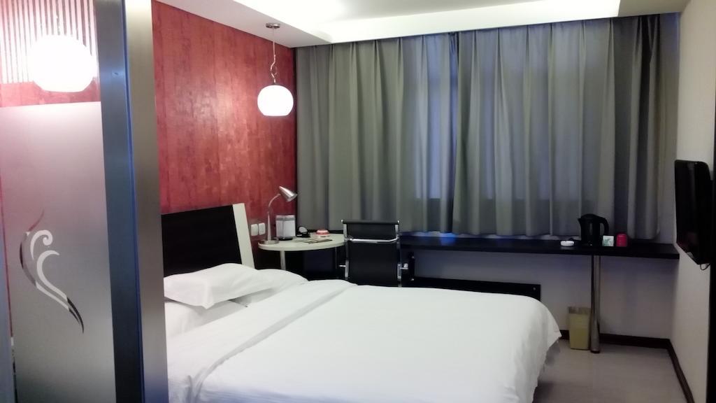Fairyland Hotel Dongfeng Plaza Kunming Chambre photo