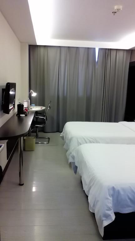 Fairyland Hotel Dongfeng Plaza Kunming Extérieur photo