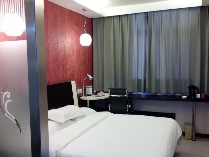 Fairyland Hotel Dongfeng Plaza Kunming Extérieur photo